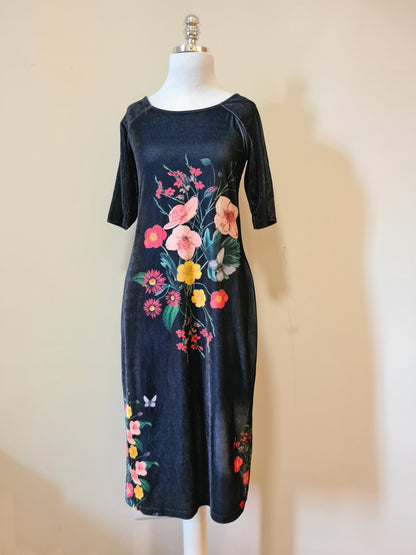Vestido Blue Steel Preto Floral Aveludado