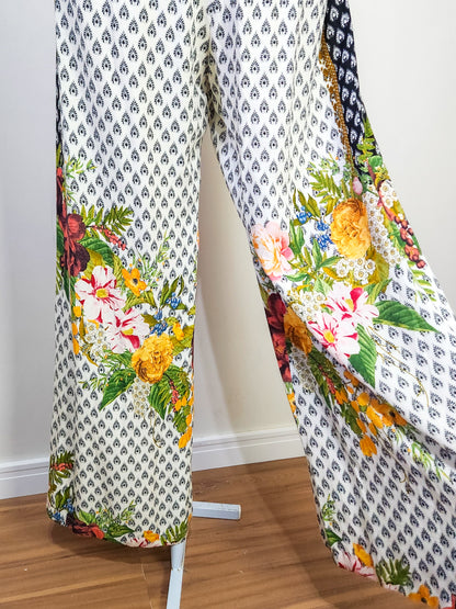 Macacão Farm Estampa Floral Pantalona