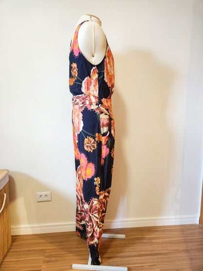 Macacão Mercatto Floral com fundo Preto