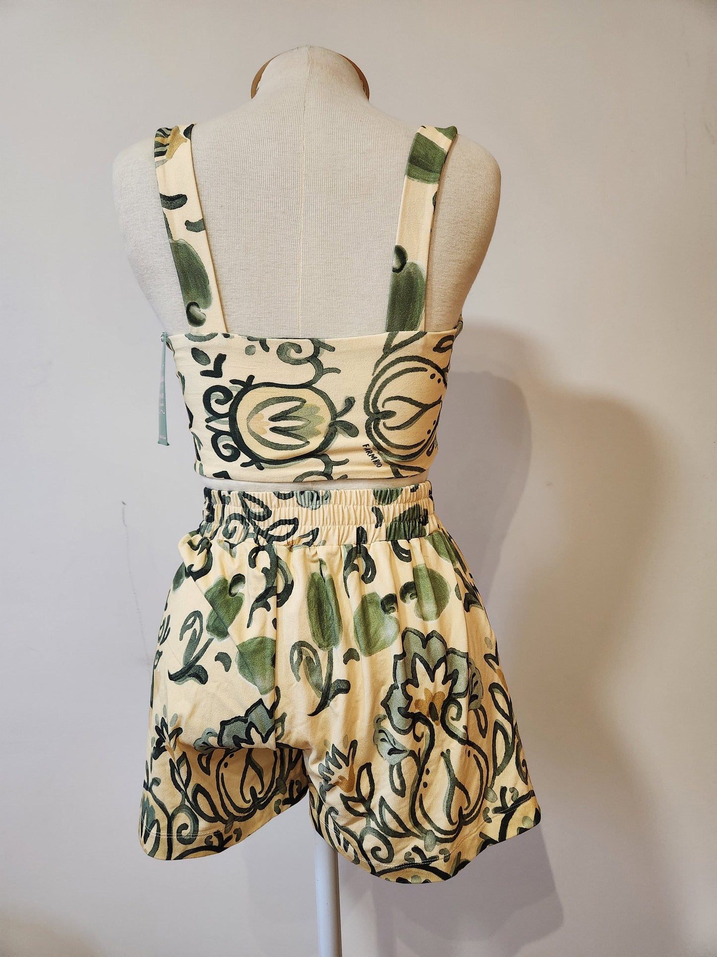 Conjunto Farm Cropped e Shorts