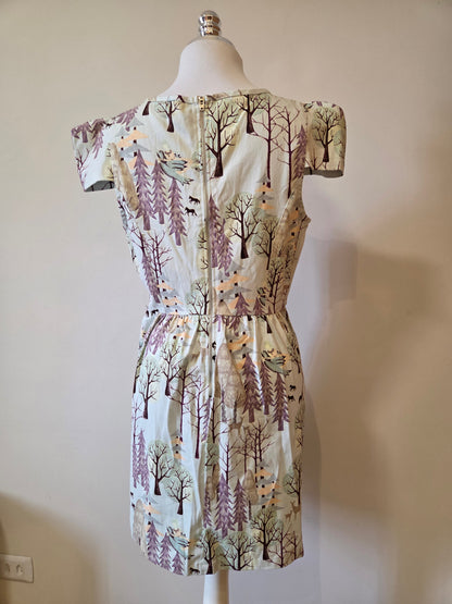 Vestido Antix Curto Estampa Renda Bosque