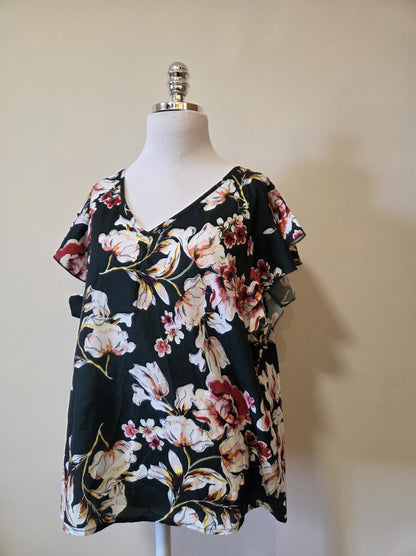 Blusinha Shein Floral com Fundo Verde