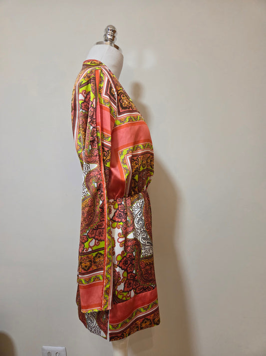 Blusinha TVZ Estampada Floral e Listras | Ombros Vazados