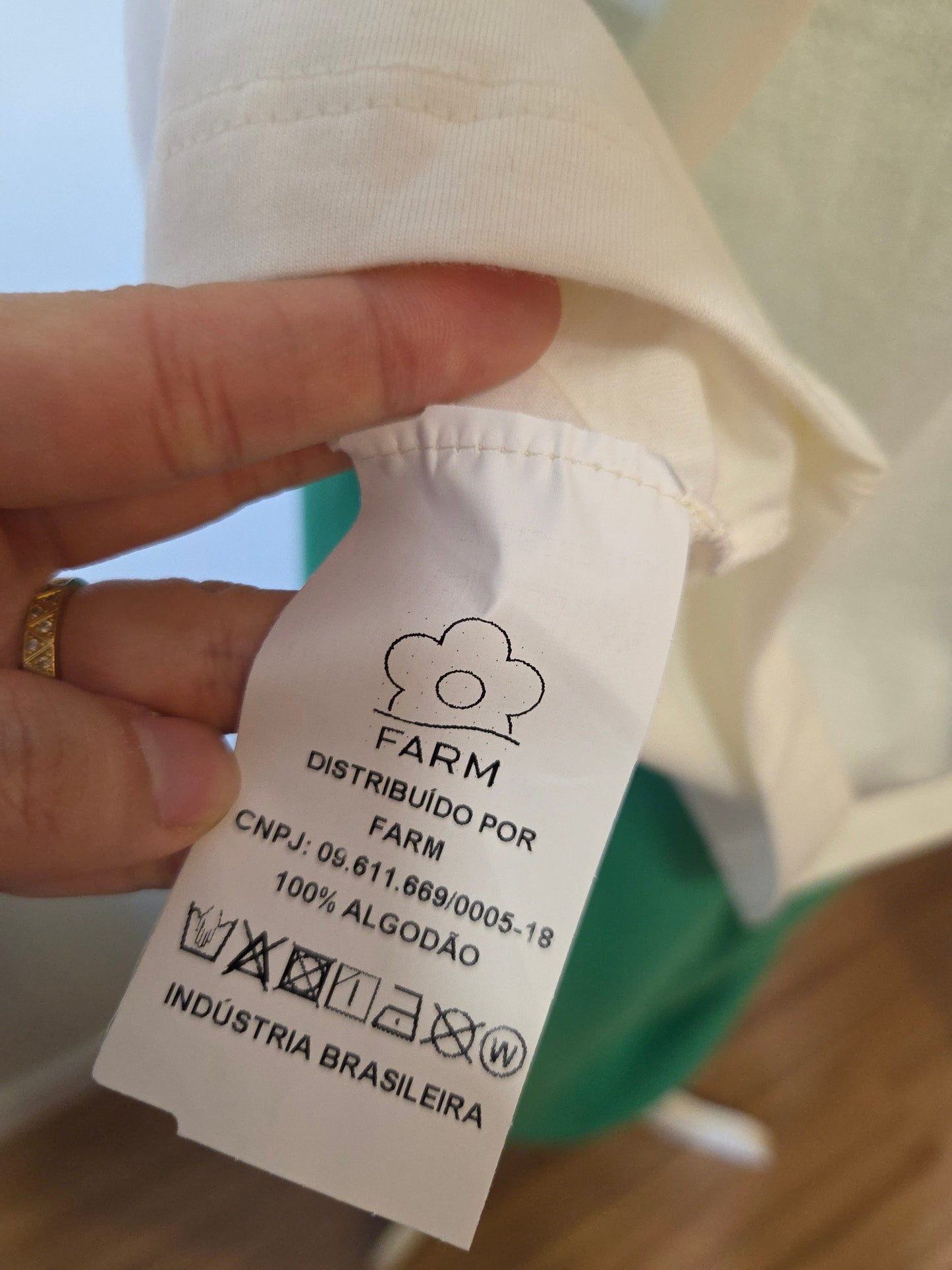 Camiseta Farm Amor Coração