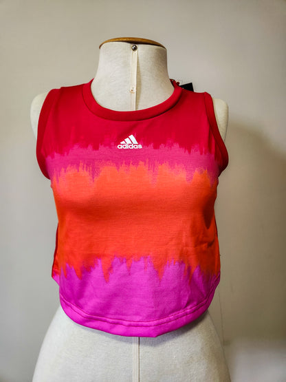 Blusinha Farm Adidas Tie Dye Vermelha - Modelo Cropped