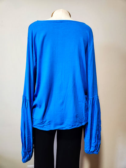 Blusinha Azul Nova Manga Comprida