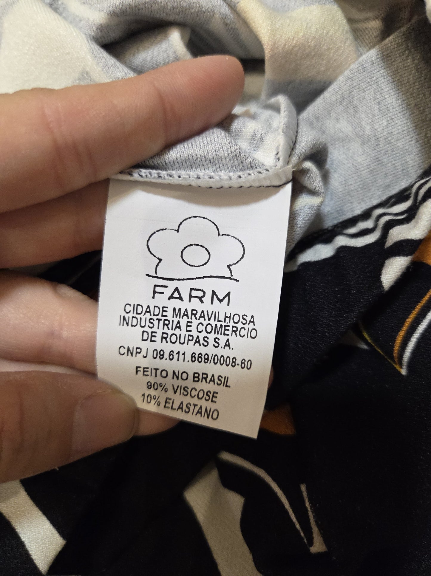 Saia Midi Farm Tucanos