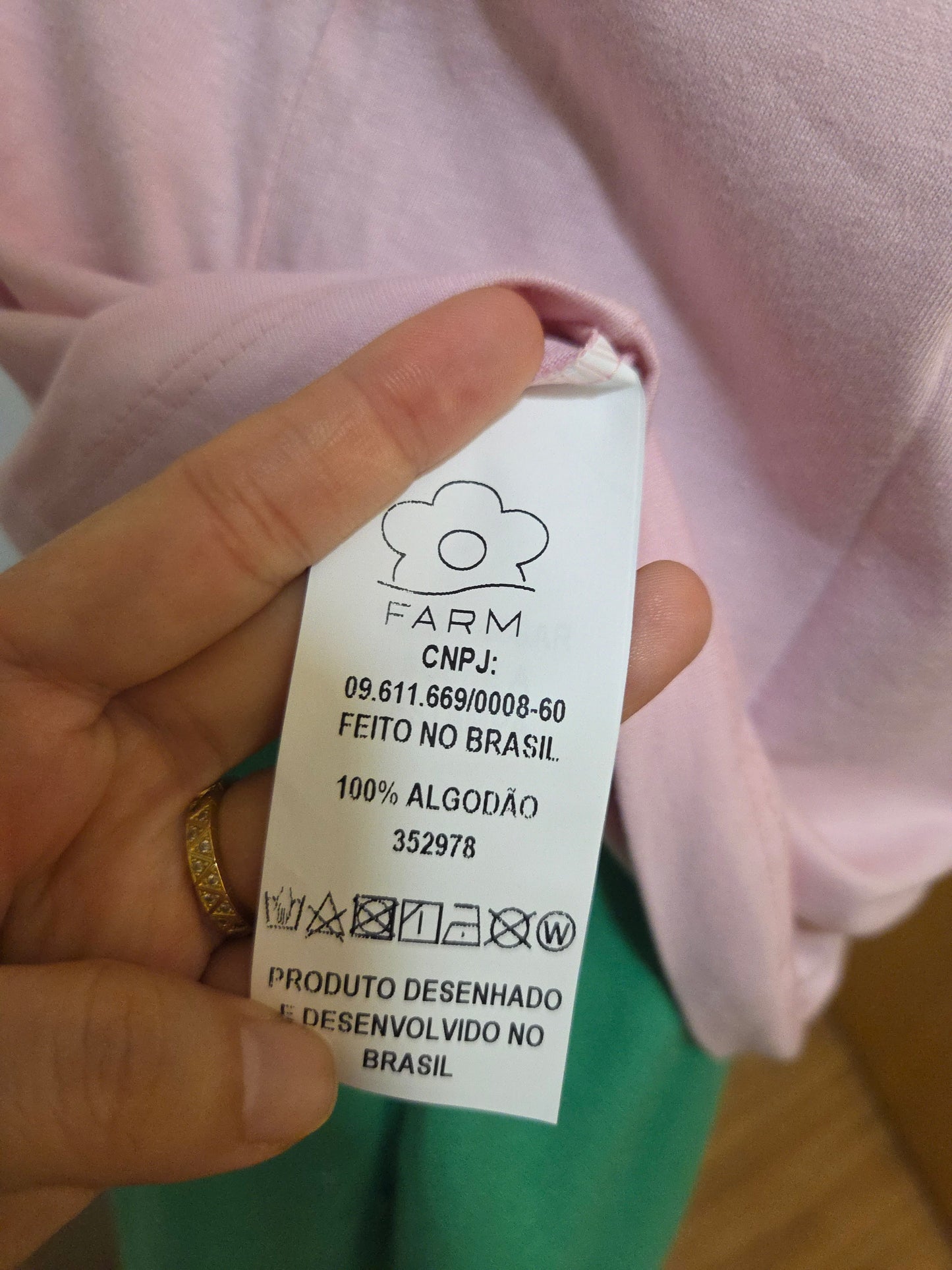Camiseta Farm Pimenta Biquinho