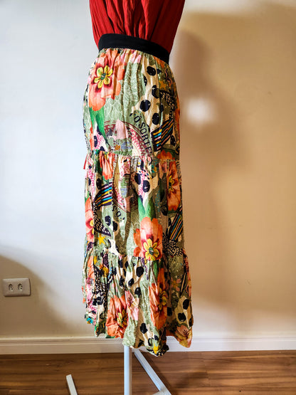 Saia Estampada Floral Multi Colorida com Babados