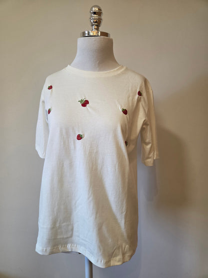 Camiseta Yellon Morangos Bordados