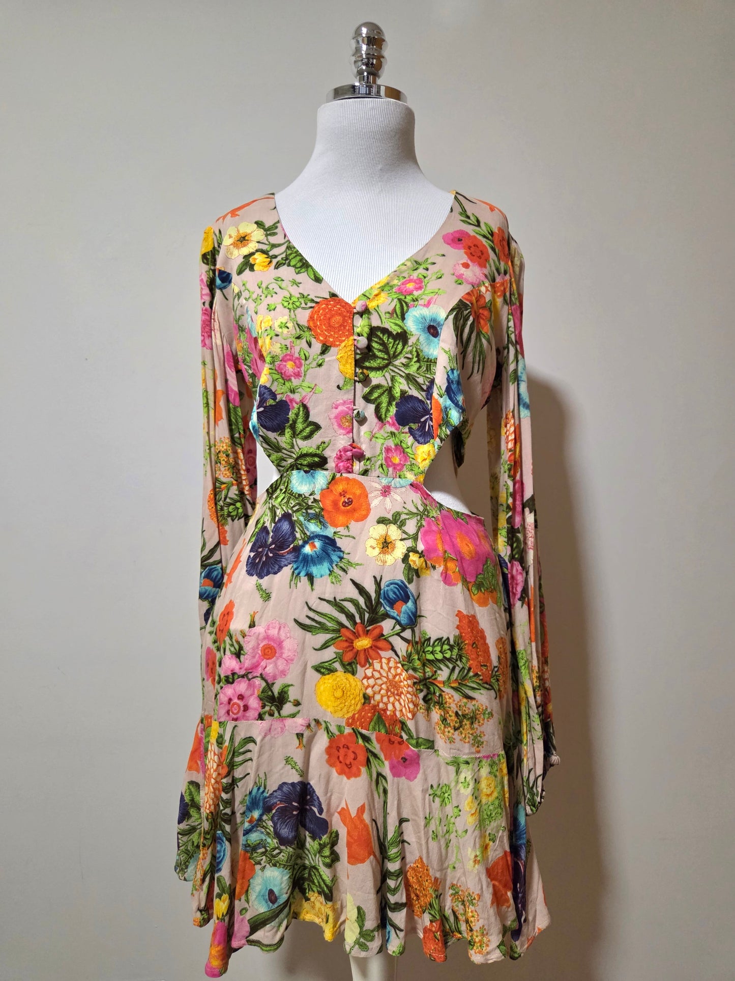 Vestido Farm Curto Floral Manga Comprida