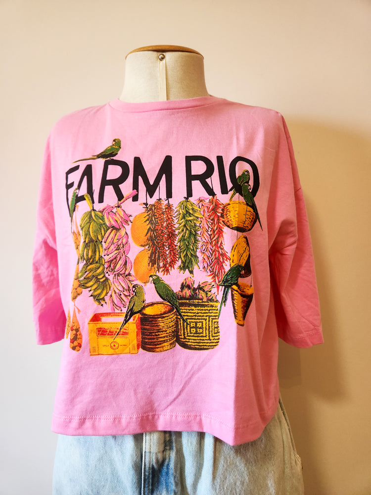 Camiseta Farm Feirinha Box - Fundo Rosa