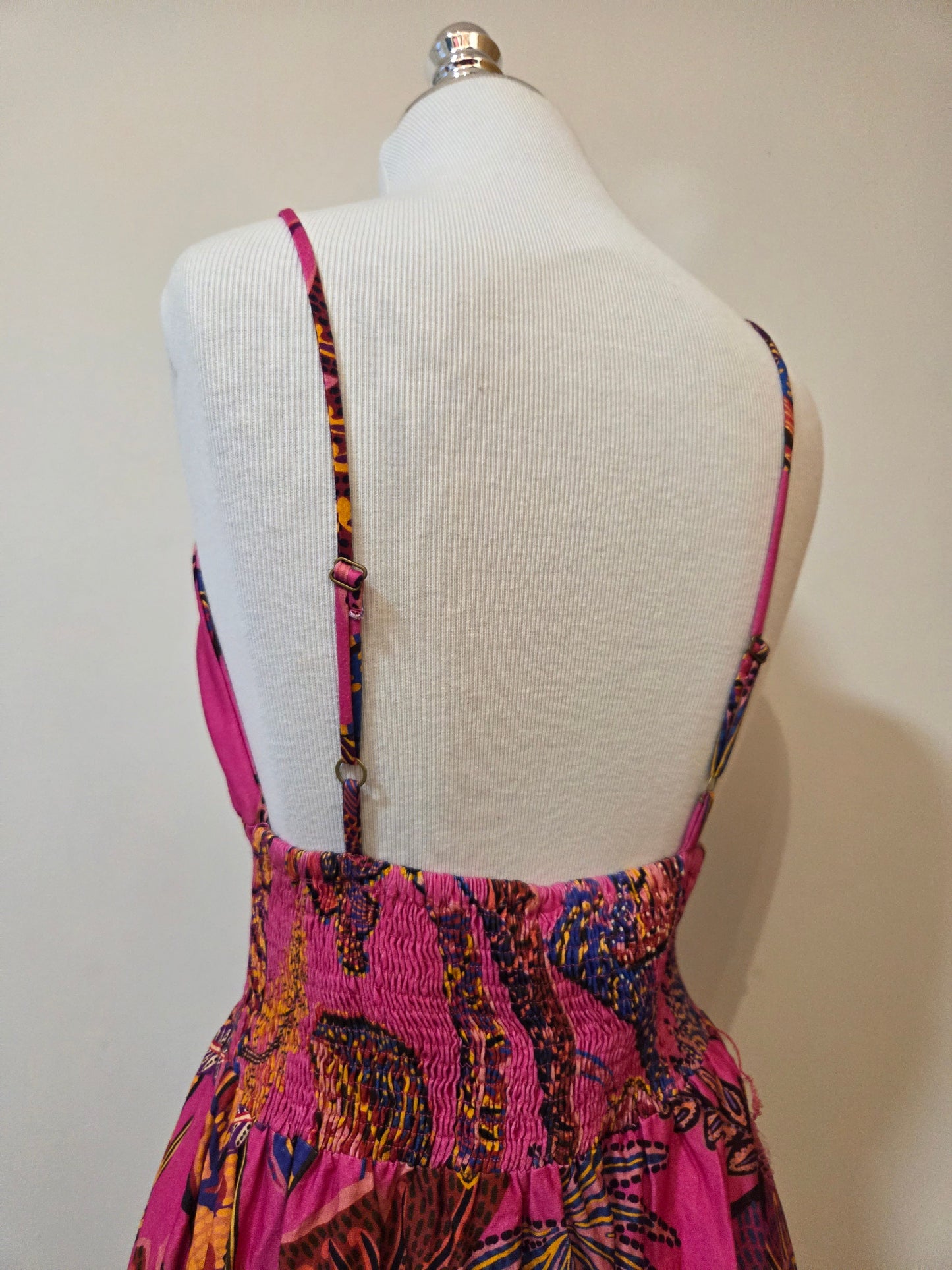 Vestido Farm Folhagem Cool Rosa