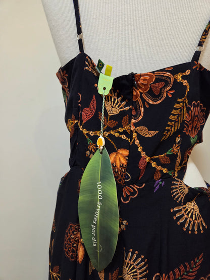 Macacão Farm Pantacourt Estampa Floral Fundo Preto