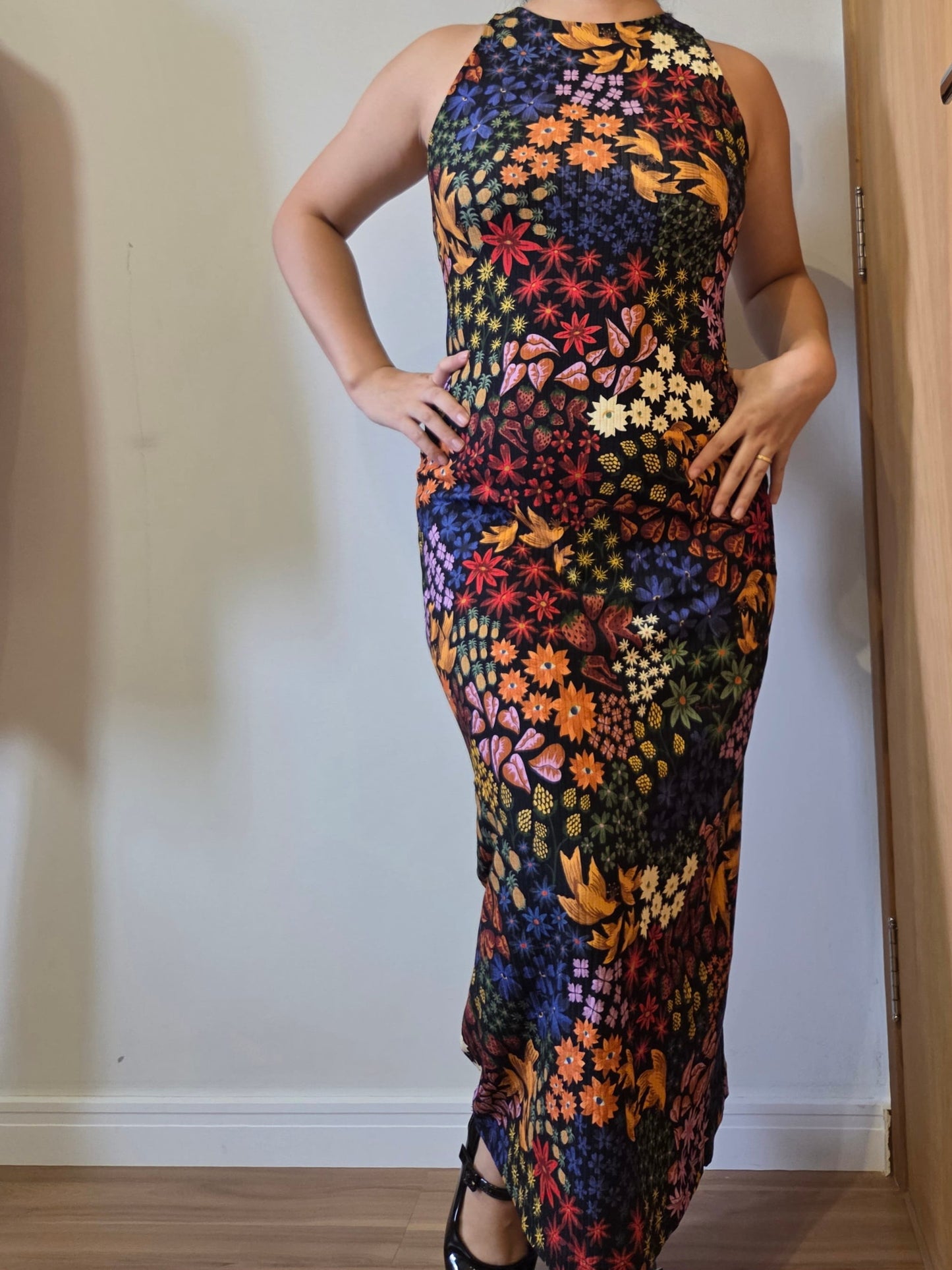 Vestido Farm Midi Floresta de Morango Preto