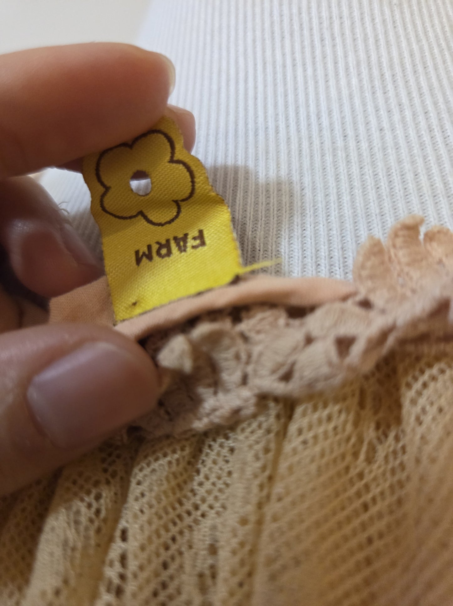 Blusinha Farm Rosinha com Renda