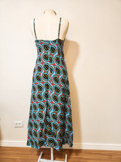 Vestido Farm Urucum Longo com fundo Azul