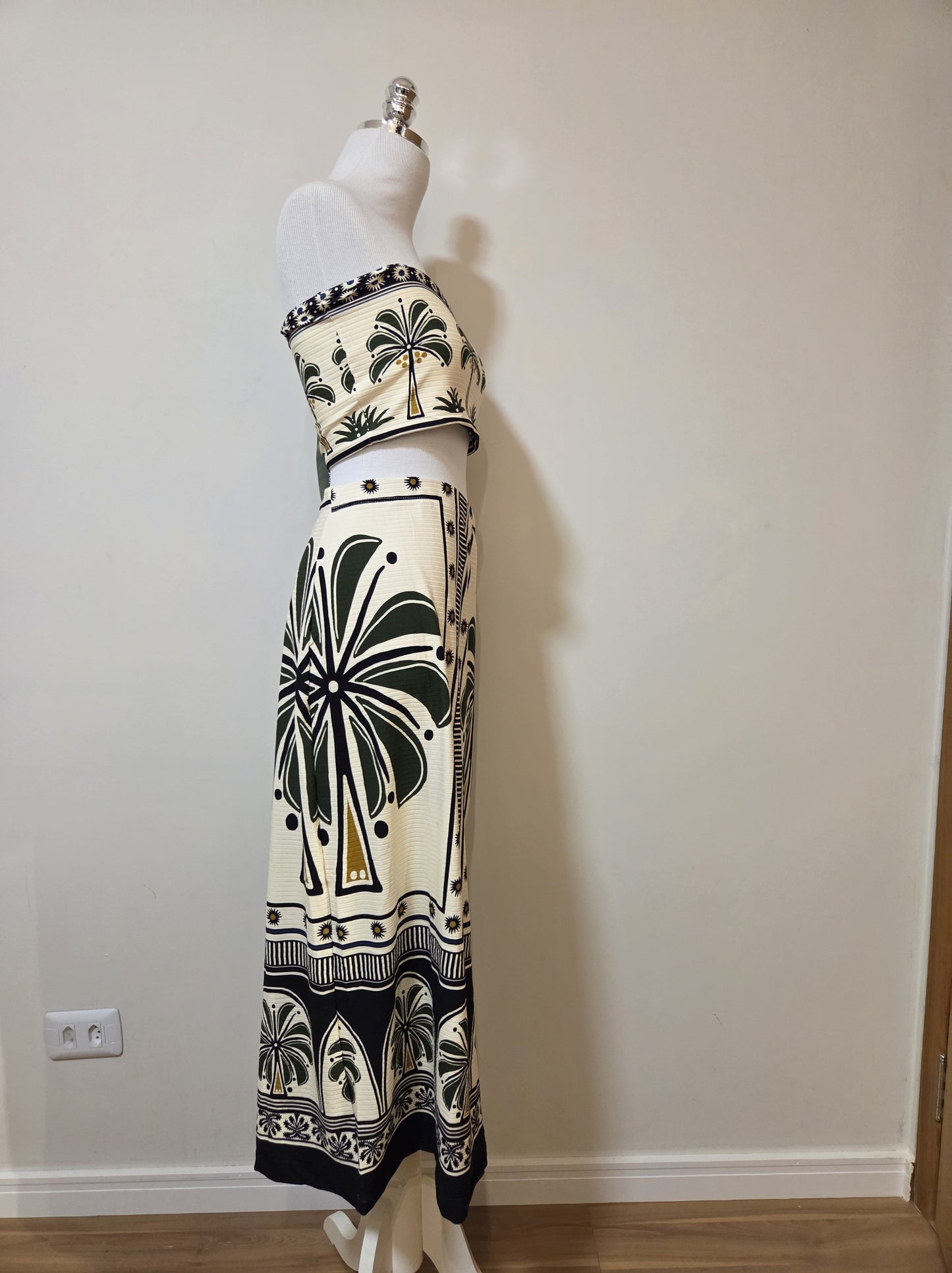 Conjunto Farm Top e Saia Jardim Tropical