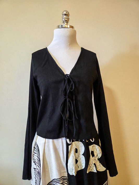 Blusa Farm Preto Liso com Amarração Frontal