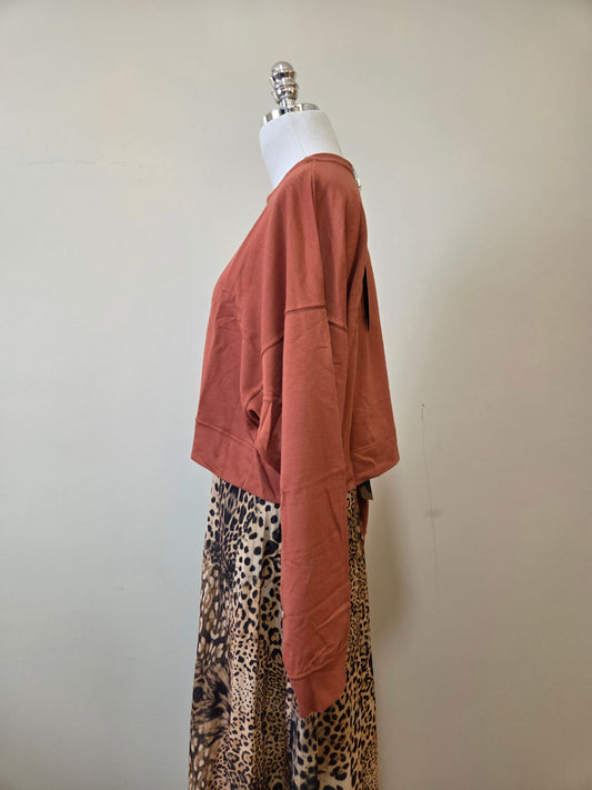 Blusa Farm Moletinho Onça Estampada Terracota